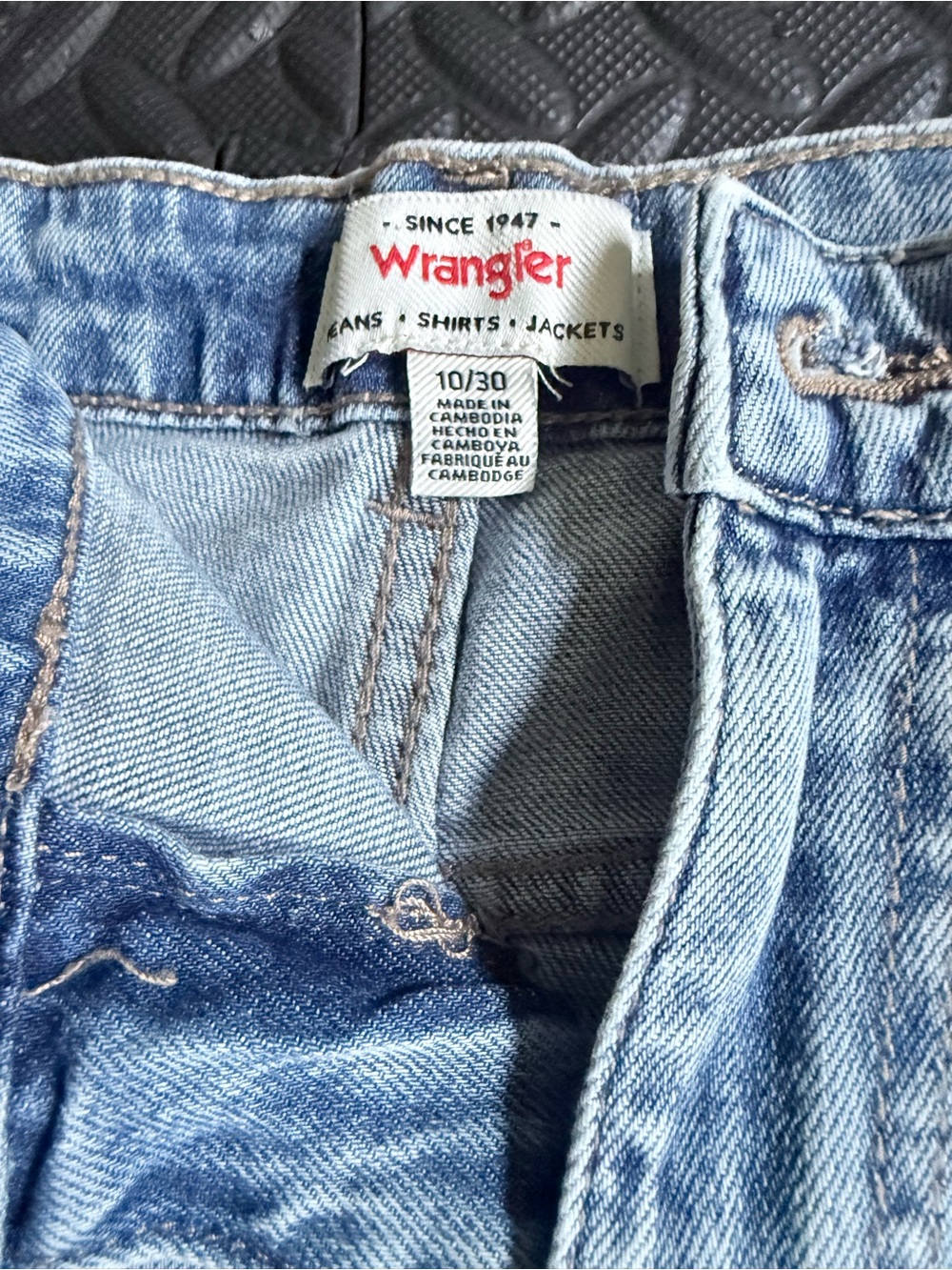 Wrangler Women’s Light Blue High-Rise Denim Jeans